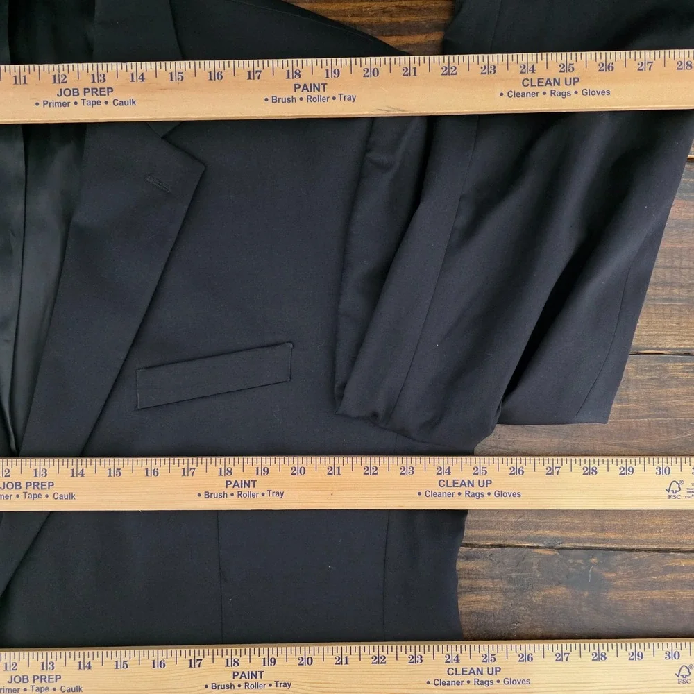 Chaps Men's Sport Coat Blazer Two Silver Buttons Solid Black Twill Wool Size 48R